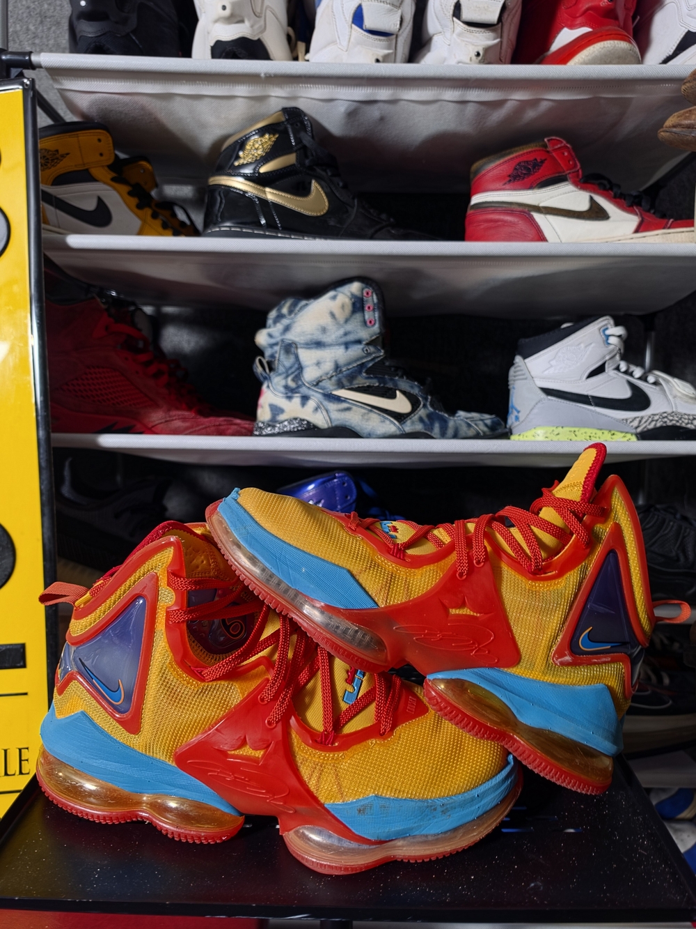 🔥 Nike Men Size 10.5 LeBron 19 Tune Squad Basketball Sneakers Red, Yellow Blue